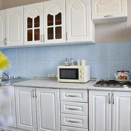Yourhouse Микрорайон Жетысу-2, Дом 69 阿拉木图 外观 照片